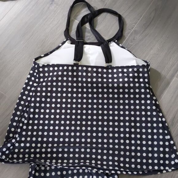 NWOT Woman's Polka Dot Swimming Suit Size S/M - Picture 4 of 8